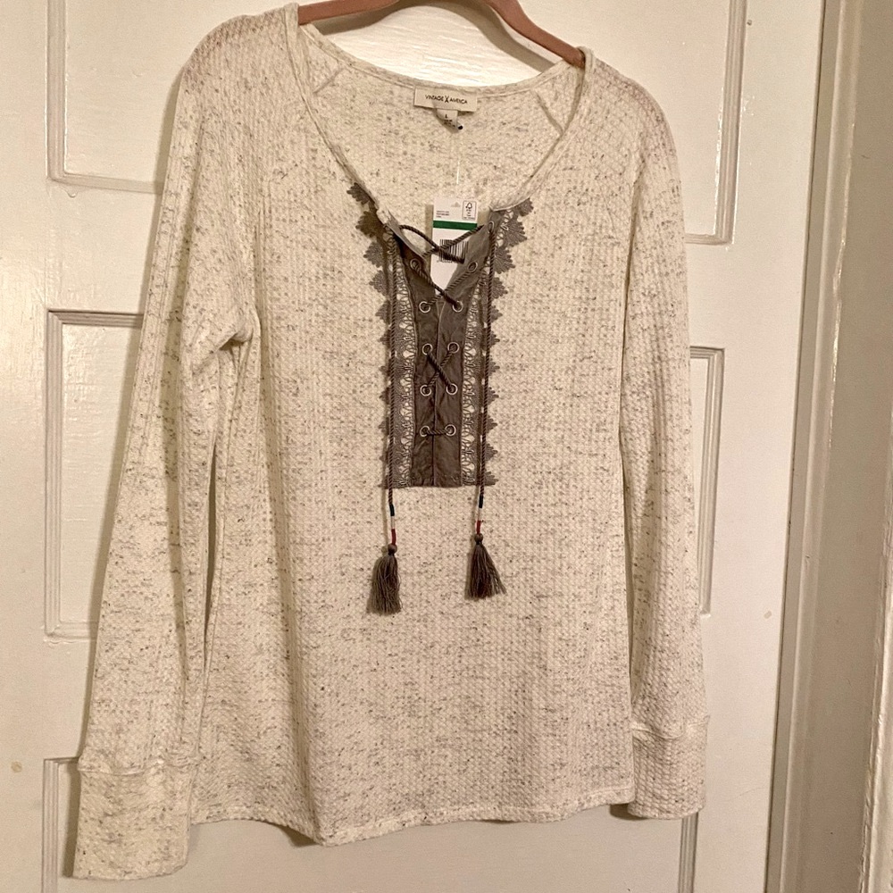 Vintage X America White Thermal Size Large Lace Front Long Sleeves with Tassels